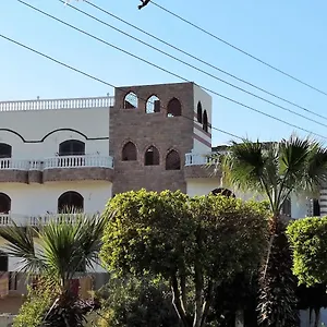 Bella Vista And الأقصر